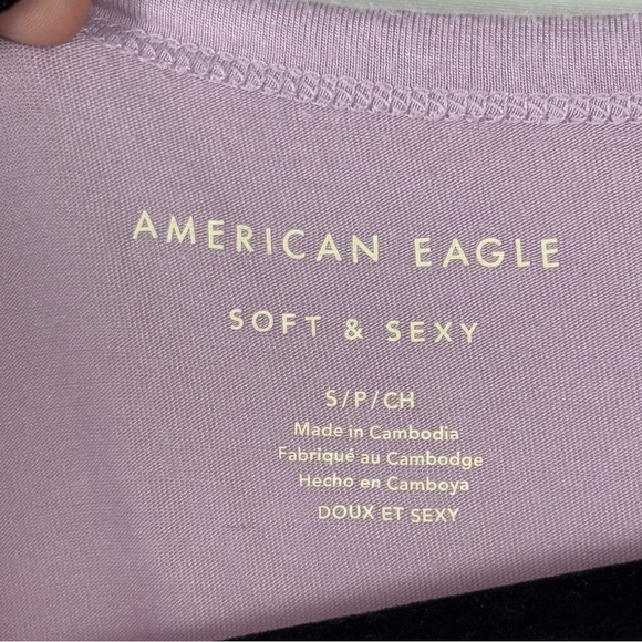 American Eagle Outfitters Pink T-Shirt Women’s size S - Picture 3 of 5